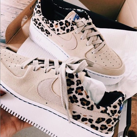 🦋🦋🦋 ISO 🦋🦋🦋 - Picture 12 of 14